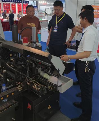 金鋒鋸業(yè)臨沂展會風貌